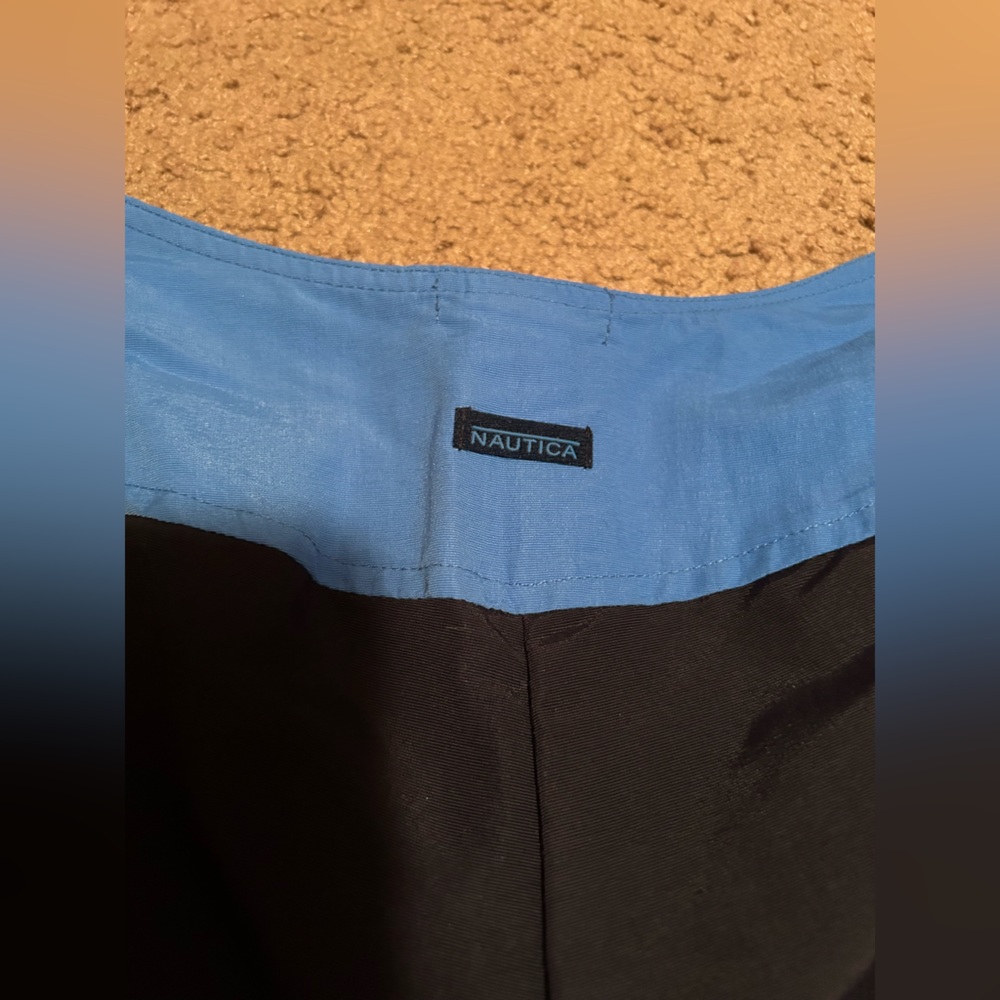 Nautica New Women’s Pull-On Shorts Size L Blue Front Zipper - Picture 8 of 9